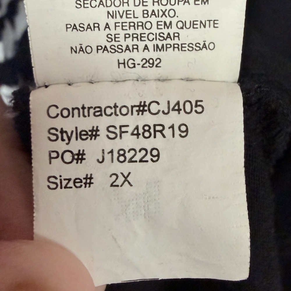 Calvin Klein Jeans Long Sleeve Black Top with White Metallic Silver Flowers 2X - Picture 7 of 9
